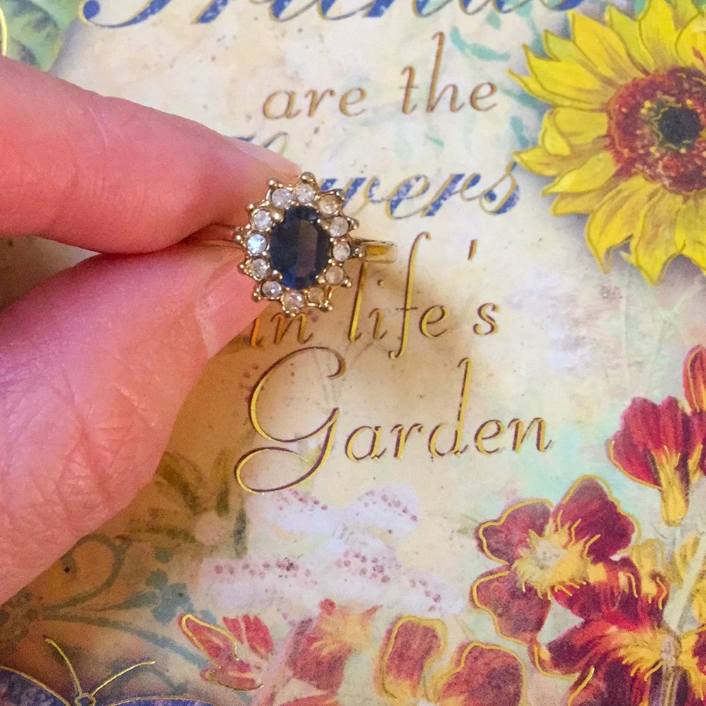 Vintage navy blue ring